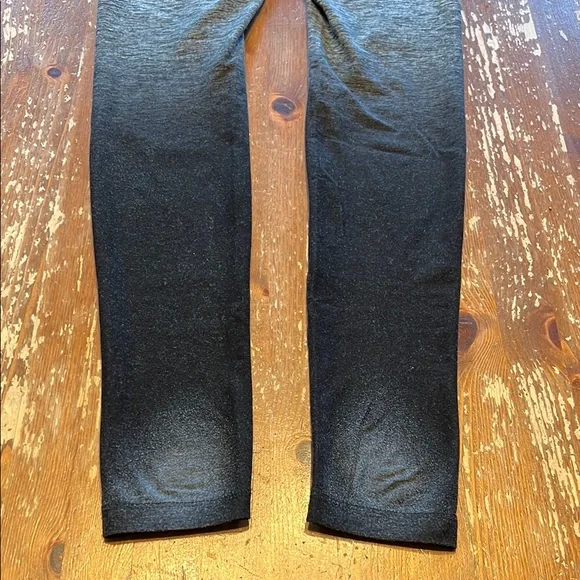 Beyond Yoga Ombre Leggings - Picture 5 of 6